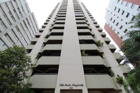 Apartamento à venda com 250m², 2 quartos e 3 vagasFachada do Prédio