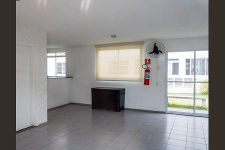 Apartamento para alugar com 44m², 2 quartos e 1 vaga Apartamento para alugar com 44m², 2 quartos e 1 vagaÁrea comum - Salão de festas