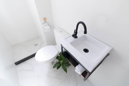 Apartamento para alugar com 44m², 2 quartos e 1 vaga Apartamento para alugar com 44m², 2 quartos e 1 vagaBanheiro