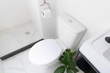 Apartamento para alugar com 44m², 2 quartos e 1 vaga Apartamento para alugar com 44m², 2 quartos e 1 vagaBanheiro