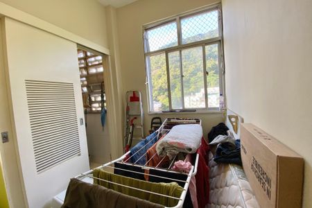 Apartamento à venda com 60m², 2 quartos e 1 vaga Apartamento à venda com 60m², 2 quartos e 1 vagaQuarto de Serviço