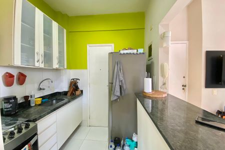 Apartamento à venda com 60m², 2 quartos e 1 vaga Apartamento à venda com 60m², 2 quartos e 1 vagaCozinha