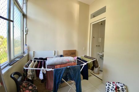 Apartamento à venda com 60m², 2 quartos e 1 vaga Apartamento à venda com 60m², 2 quartos e 1 vagaQuarto de Serviço