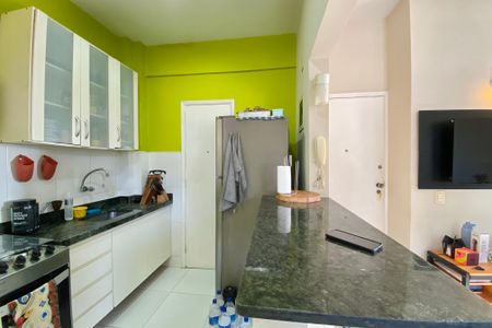 Apartamento à venda com 60m², 2 quartos e 1 vaga Apartamento à venda com 60m², 2 quartos e 1 vagaCozinha