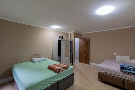 Casa à venda com 250m², 3 quartos e 2 vagasSuíte 2 