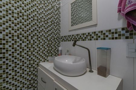 Casa à venda com 250m², 3 quartos e 2 vagasLavabo