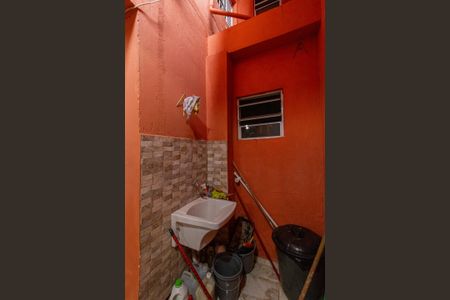 Casa à venda com 250m², 3 quartos e 2 vagasÁrea de Serviço