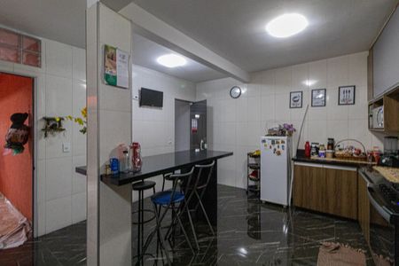 Casa à venda com 250m², 3 quartos e 2 vagasCozinha