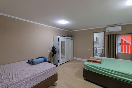 Casa à venda com 250m², 3 quartos e 2 vagasSuíte 2 