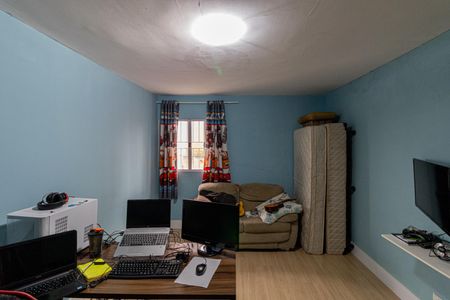 Casa à venda com 250m², 3 quartos e 2 vagasQuarto 