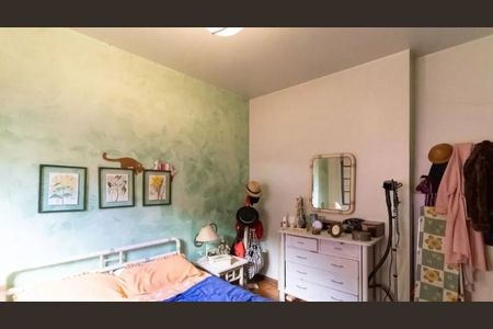 Casa à venda com 240m², 5 quartos e 1 vaga