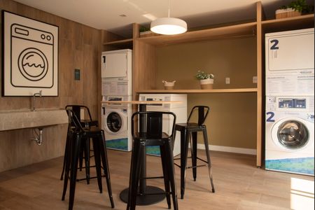 Apartamento à venda com 57m², 2 quartos e 1 vaga Apartamento à venda com 57m², 2 quartos e 1 vagaÁrea comum - Lavanderia