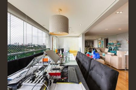 Apartamento à venda com 234m², 4 quartos e 3 vagas