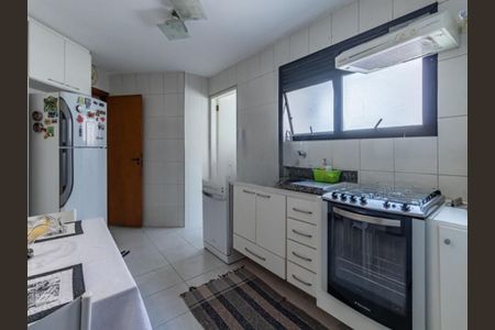 Apartamento à venda com 214m², 3 quartos e 2 vagas