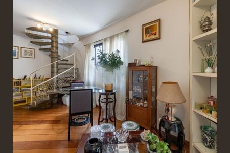 Apartamento à venda com 214m², 3 quartos e 2 vagas