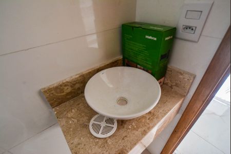 Casa à venda com 120m², 3 quartos e 3 vagas Casa à venda com 120m², 3 quartos e 3 vagasLavabo