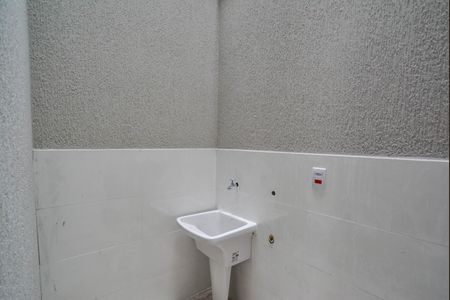 Casa à venda com 120m², 3 quartos e 3 vagas Casa à venda com 120m², 3 quartos e 3 vagasCozinha e Área de Serviço