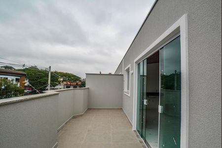 Casa à venda com 120m², 3 quartos e 3 vagas Casa à venda com 120m², 3 quartos e 3 vagasCobertura