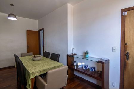 Apartamento à venda com 170m², 4 quartos e 2 vagasSala