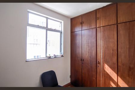 Apartamento à venda com 170m², 4 quartos e 2 vagasQuarto 2