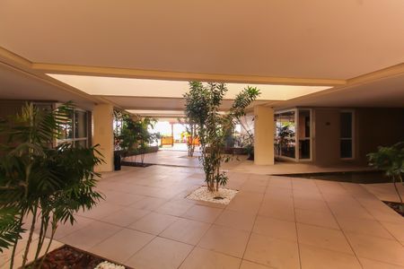 Apartamento à venda com 115m², 2 quartos e 2 vagas Apartamento à venda com 115m², 2 quartos e 2 vagasÁrea externa