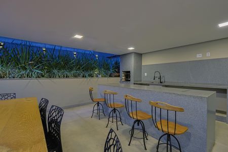 Apartamento à venda com 135m², 2 quartos e 1 vaga Apartamento à venda com 135m², 2 quartos e 1 vagaÁrea comum - Churrasqueira