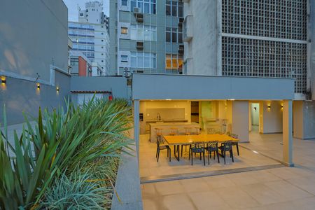 Apartamento à venda com 135m², 2 quartos e 1 vaga Apartamento à venda com 135m², 2 quartos e 1 vagaÁrea comum