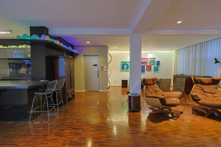 Apartamento à venda com 135m², 2 quartos e 1 vaga Apartamento à venda com 135m², 2 quartos e 1 vagaSala