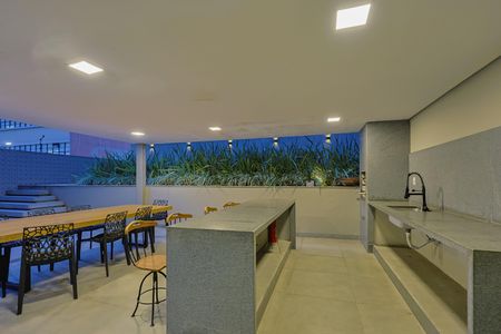 Apartamento à venda com 135m², 2 quartos e 1 vaga Apartamento à venda com 135m², 2 quartos e 1 vagaÁrea comum - Churrasqueira