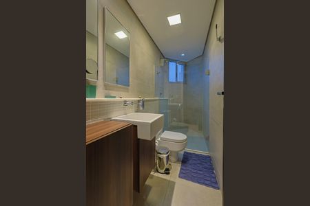 Apartamento à venda com 135m², 2 quartos e 1 vaga Apartamento à venda com 135m², 2 quartos e 1 vagaBanheiro