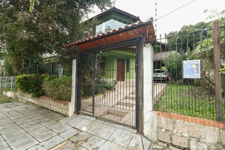 Casa à venda com 238m², 4 quartos e 3 vagasFachada