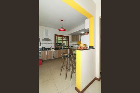 Casa à venda com 238m², 4 quartos e 3 vagasCozinha