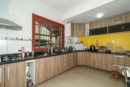 Casa à venda com 238m², 4 quartos e 3 vagasCozinha