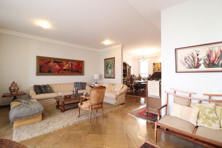 Apartamento para alugar com 204m², 4 quartos e 2 vagasSala