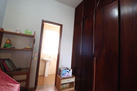 Apartamento para alugar com 204m², 4 quartos e 2 vagasQuarto de Serviço