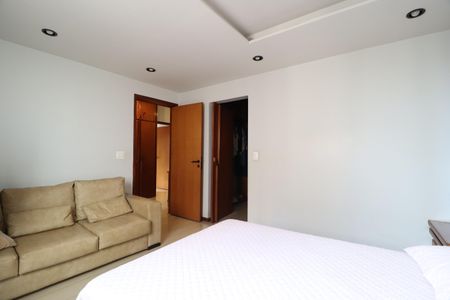 Apartamento para alugar com 204m², 4 quartos e 2 vagasSuíte