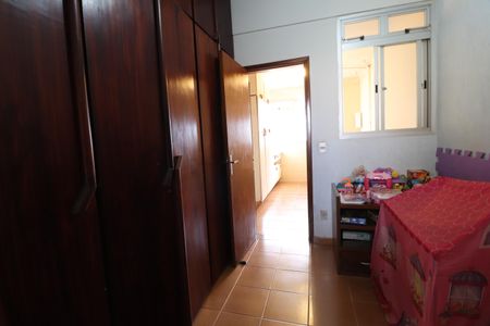 Apartamento para alugar com 204m², 4 quartos e 2 vagasQuarto de Serviço