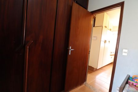 Apartamento para alugar com 204m², 4 quartos e 2 vagasQuarto de Serviço