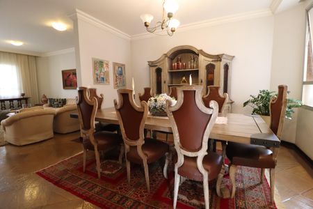 Apartamento para alugar com 204m², 4 quartos e 2 vagasSala de Jantar