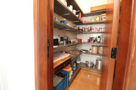 Apartamento para alugar com 204m², 4 quartos e 2 vagasDispensa