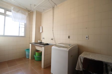 Apartamento para alugar com 204m², 4 quartos e 2 vagasÁrea de Serviço