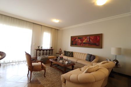 Apartamento para alugar com 204m², 4 quartos e 2 vagasSala