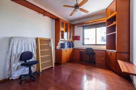 Apartamento à venda com 278m², 4 quartos e 3 vagasSuíte 3