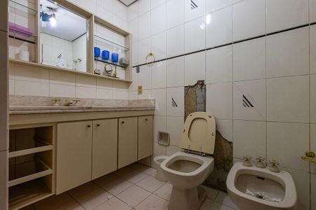 Apartamento à venda com 278m², 4 quartos e 3 vagasSuíte 3 - Banheiro
