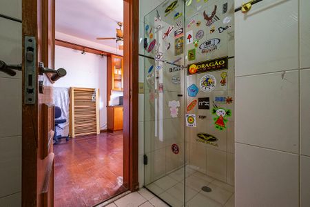 Apartamento à venda com 278m², 4 quartos e 3 vagasSuíte 3 - Banheiro