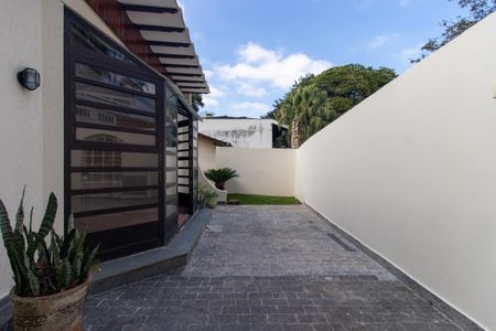 Casa de condomínio à venda com 353m², 3 quartos e 2 vagasQuintal