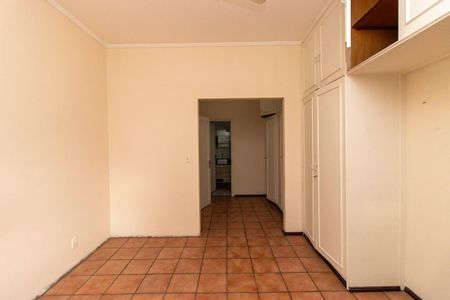 Casa de condomínio à venda com 353m², 3 quartos e 2 vagasQuarto Suíte