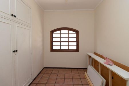 Casa de condomínio à venda com 353m², 3 quartos e 2 vagasQuarto 2