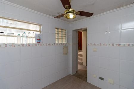 Casa de condomínio à venda com 353m², 3 quartos e 2 vagasQuarto de Serviço