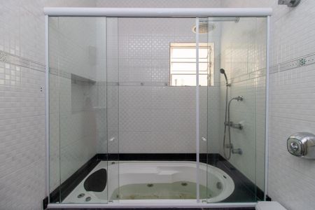 Casa de condomínio à venda com 353m², 3 quartos e 2 vagasBanheiro da Suíte